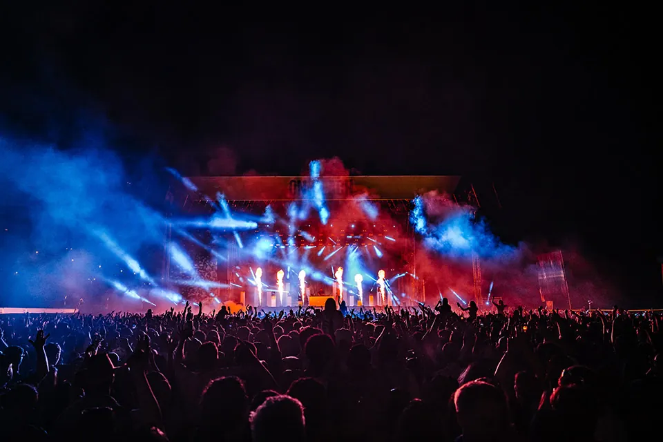 Music fans gathered on Brighton pebble beach